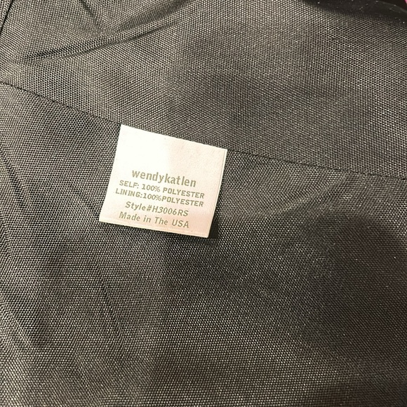 Wendy Katlen cropped top with Jewel trim - Picture 6 of 6